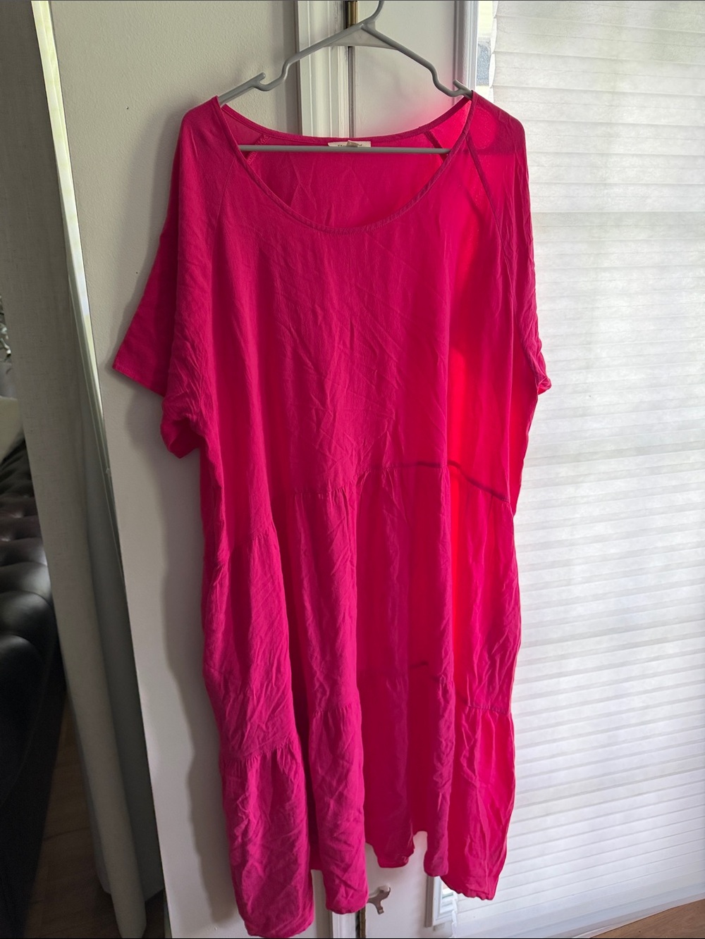 Women’s Barbie Pink Short Sleeve Midi Dress 1x